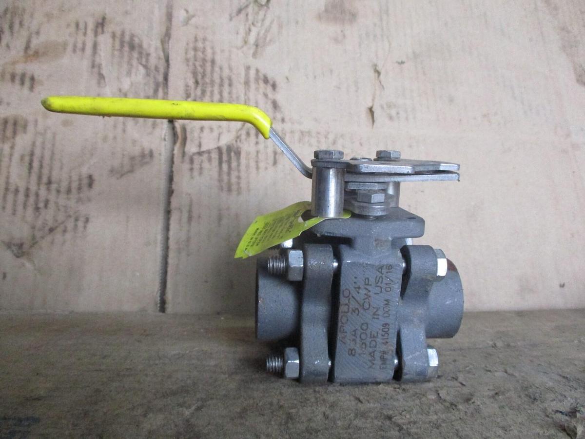 Used APOLLO 3/4" STEEL BALL VALVE (THREADED) #78321J NEW