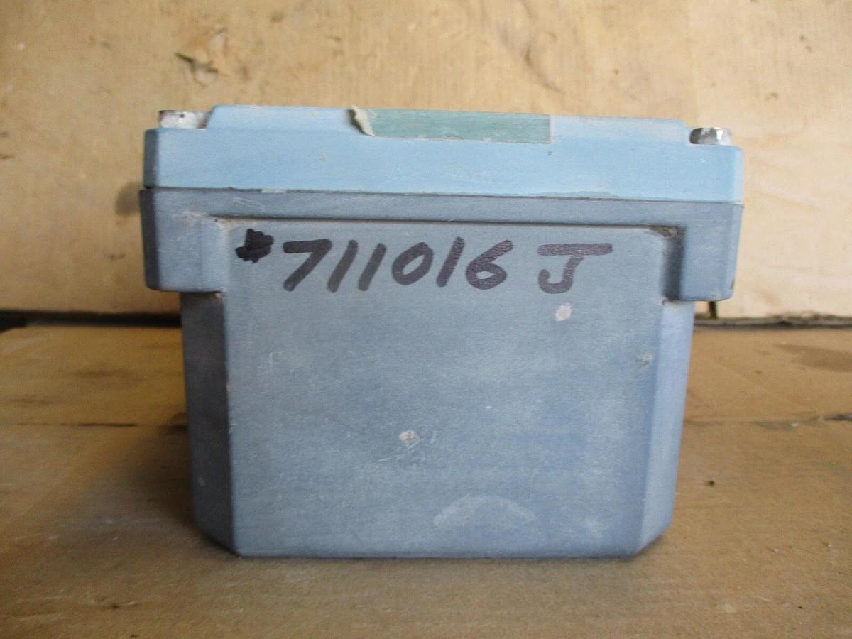 Used FOXBORO 8000-PA15-G MAGNETIC FLOW TRANSMITTER, #711016J USED