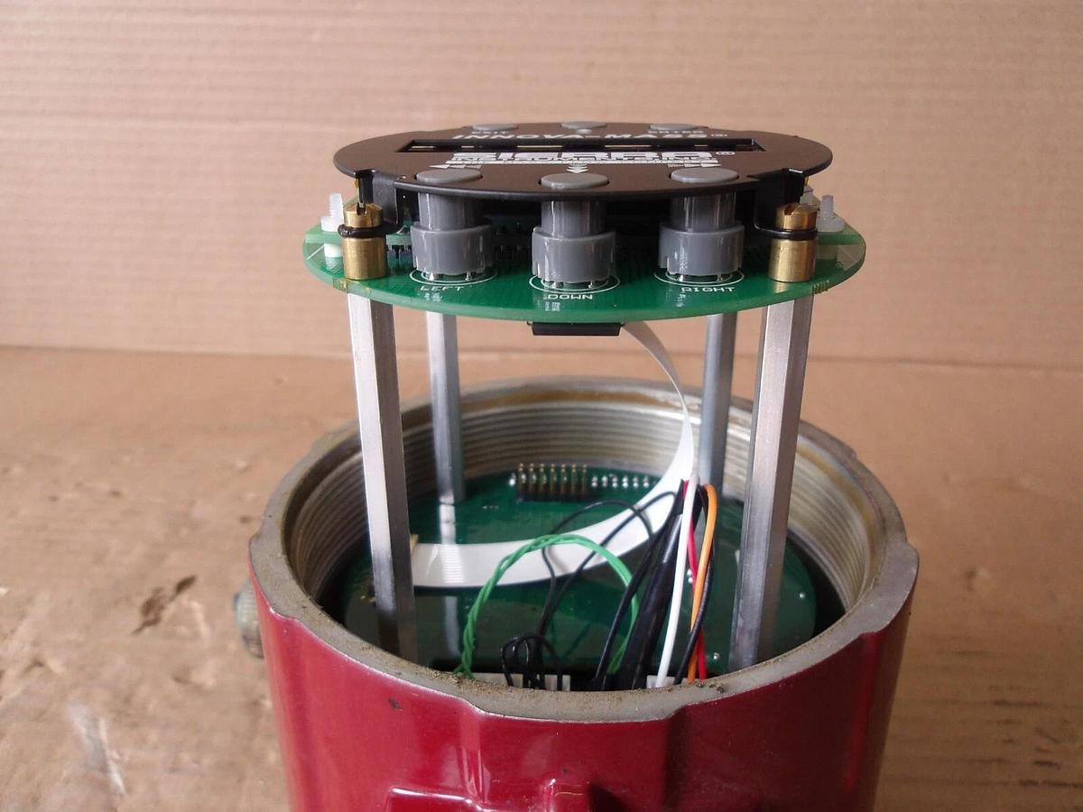 Used SIERRA INNOVA 241-VIP MASS FLOW TRANSMITTER (NO SENSOR) #723230G USED