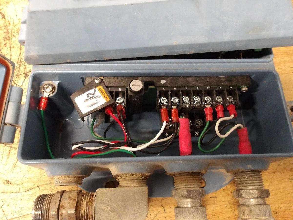 Used ROSEMOUNT 8712HR12NAM4F0227 TRANSMITTER CONTROLLER, #1125957G PARTS ONLY