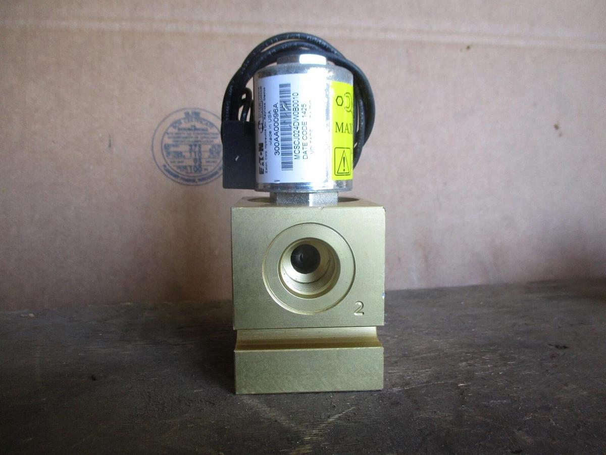 Used EATON 1/2" SV4-10-C-8H-24DW-00 BRASS SOLENOID VALVE, #1128246J NEW
