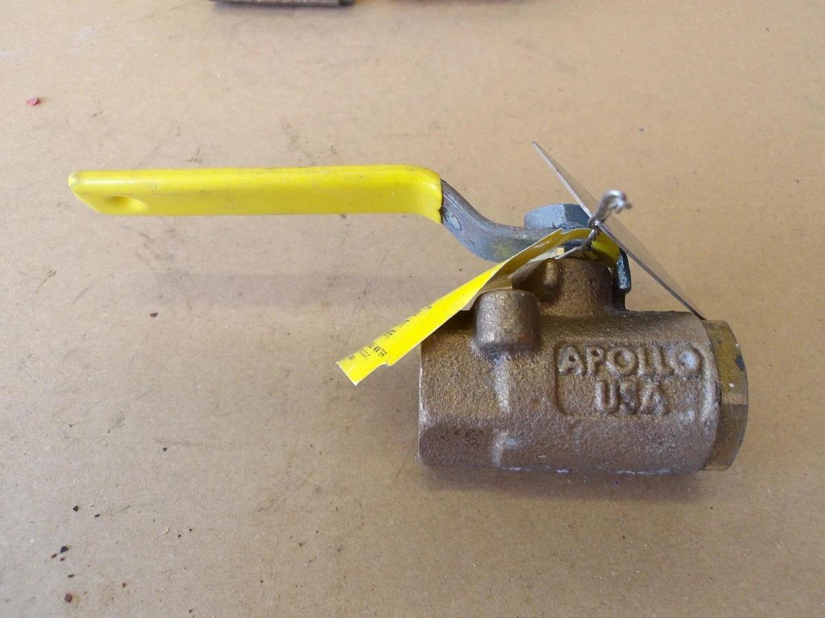 Used APOLLO 1/2" BRASS BALL VALVE (LOT OF 5) #610310G NEW