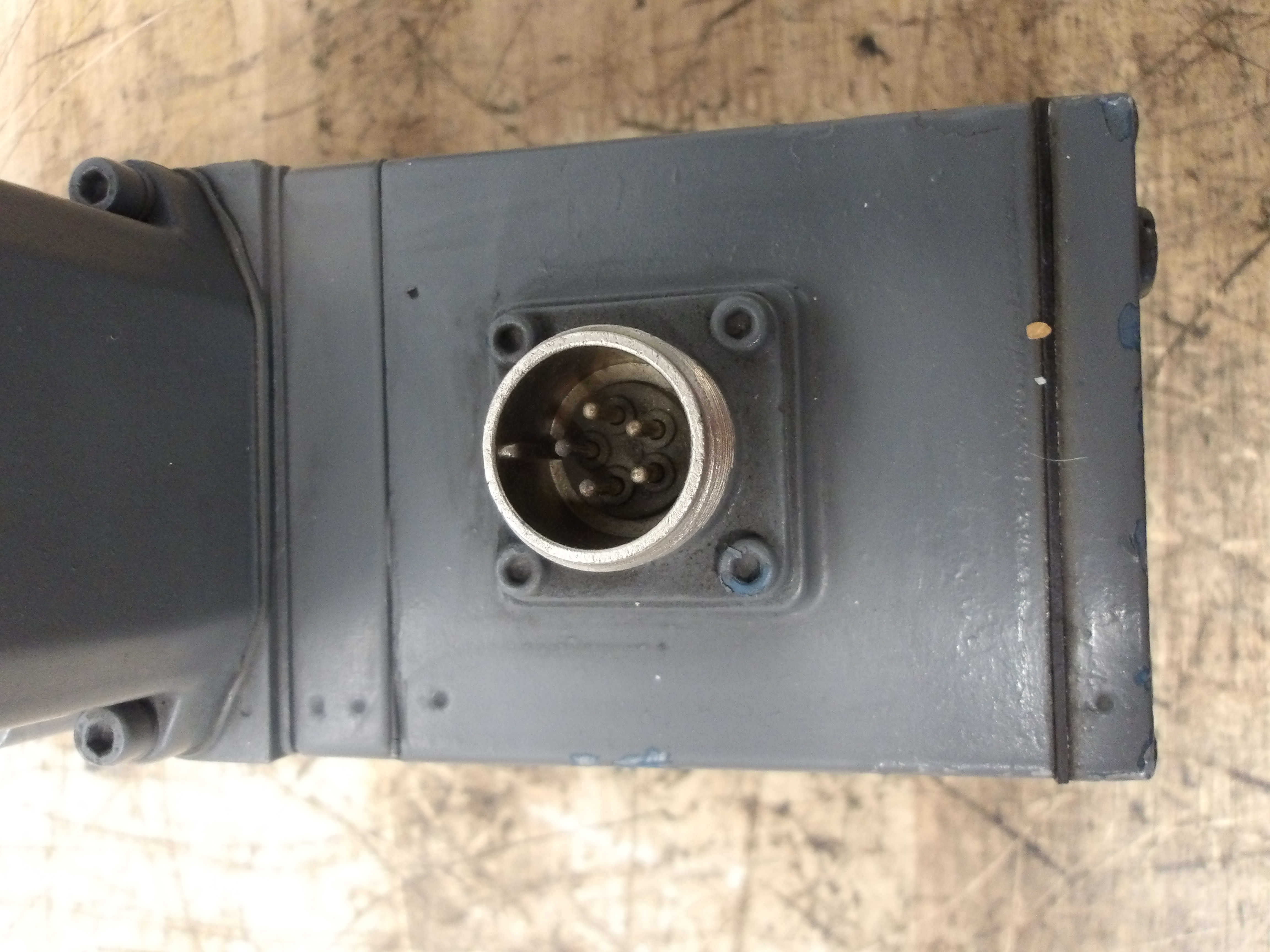 Used MOOG D651/471/P10FRM3CNFA SERVO PROPORTIONAL VALVE