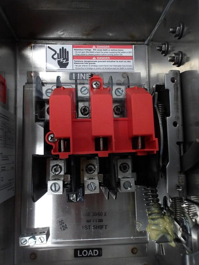 Used SIEMENS 30 AMP S/S SAFETY SWITCH 600/250 V, #715300G NEW