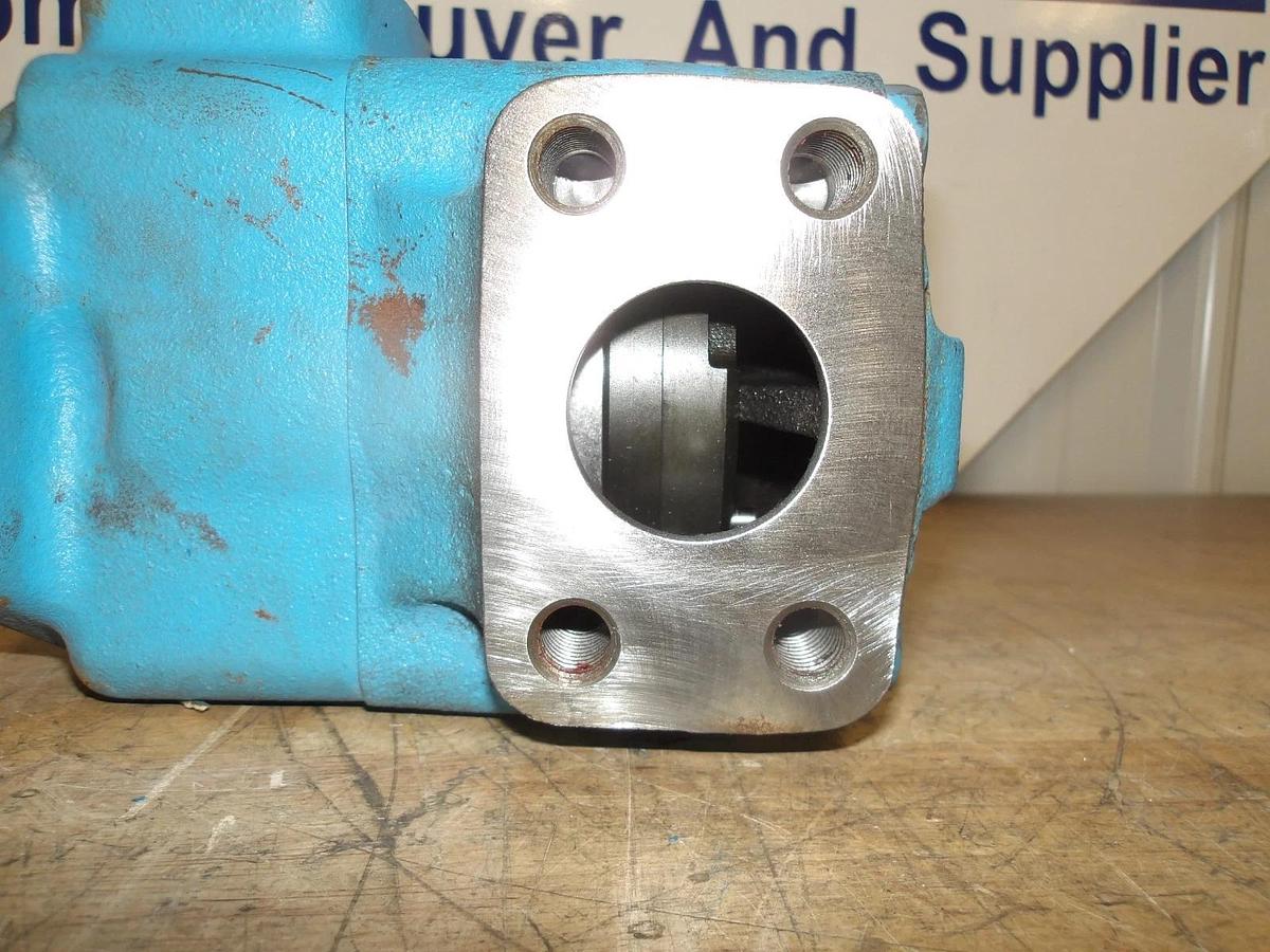 Used EATON VICKERS 25V14A-1D22R HYDRAULIC PUMP, #1081105G NEW