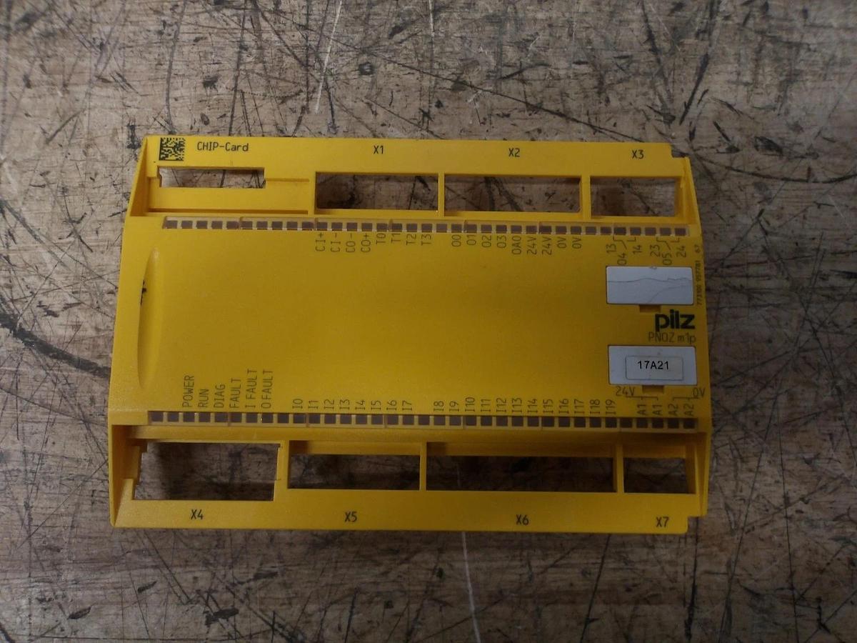 Used PILZ PM0Z MODULE 24 VDC, #430922G PARTS ONLY