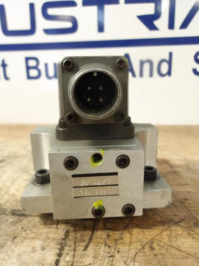 Used ATCHLEY 320-101 SERVO VALVE, #8151003G USED