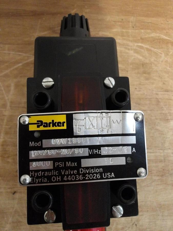 Used PARKER D3W1B56Y-14 HYDRAULIC SOLENOID CONTROL VALVE, #331125G NEW