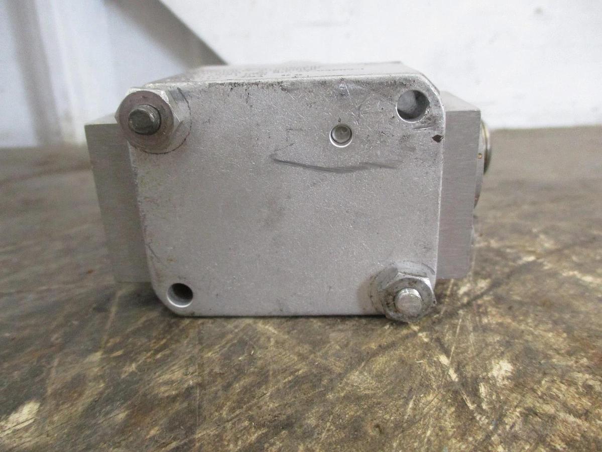 Used CADILLAC GAGE FC26-397A SERVO VALVE, #827216J USED