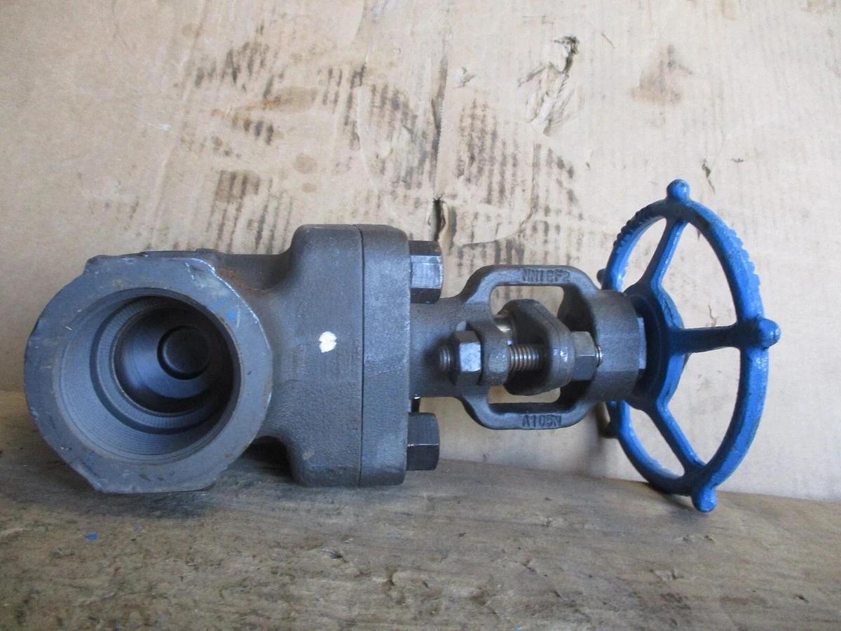 Used VELAN 1-1/2" IRON GATE VALVE, #78917J NEW