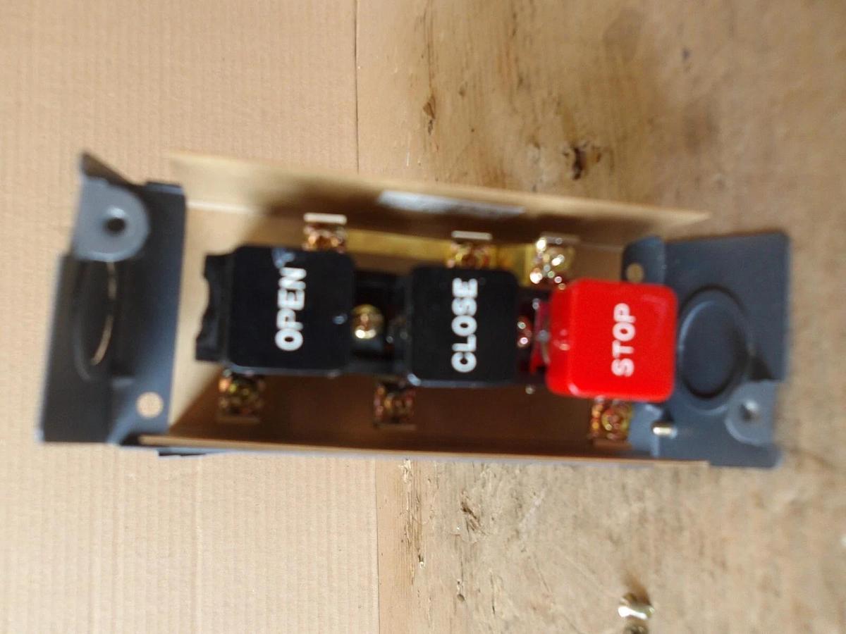 EASTERN ELECTRIC 73D5 POWER DOOR SWITCH, #861034G NIB