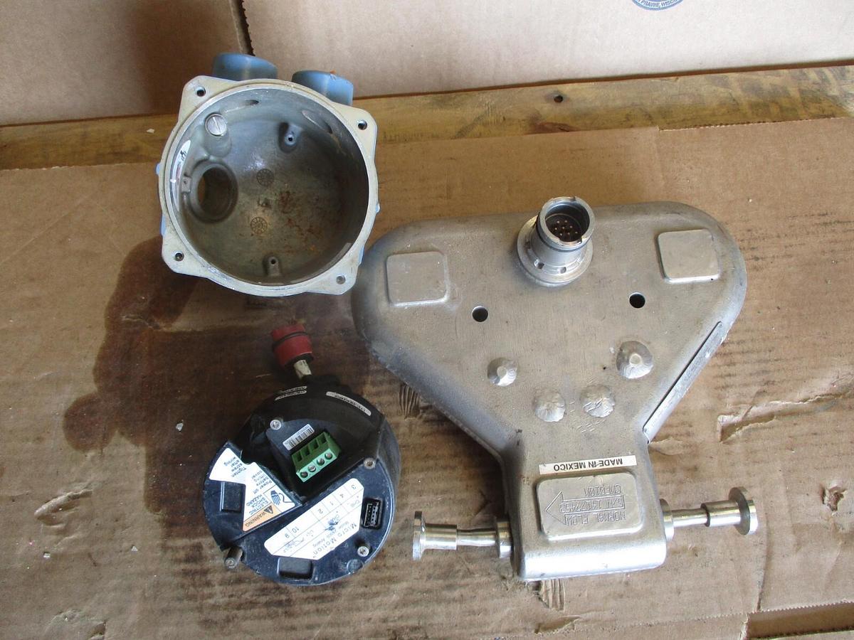 Used MICROMOTION CMF010M MASS FLOW SENSOR, #828136J PARTS ONLY