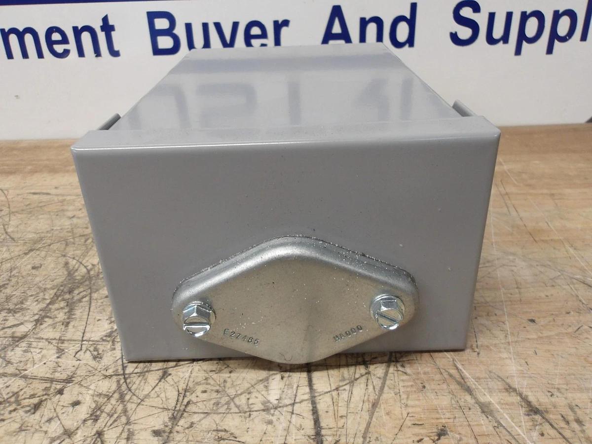 Used SIEMENS 60 AMP MAIN LUG LOAD CENTER, 120-240 V, #5121014G NEW