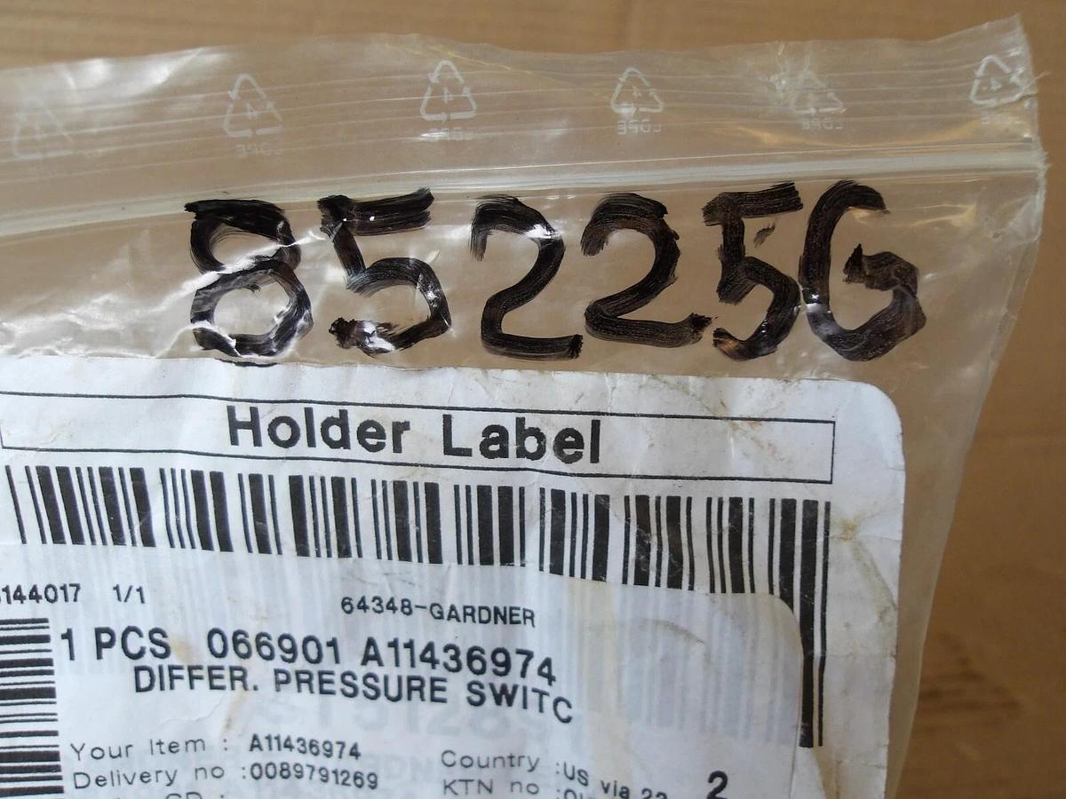 Used GARDNER A11436974 DIFFERENTIAL SOLENOID SWITCH, #85225G NEW