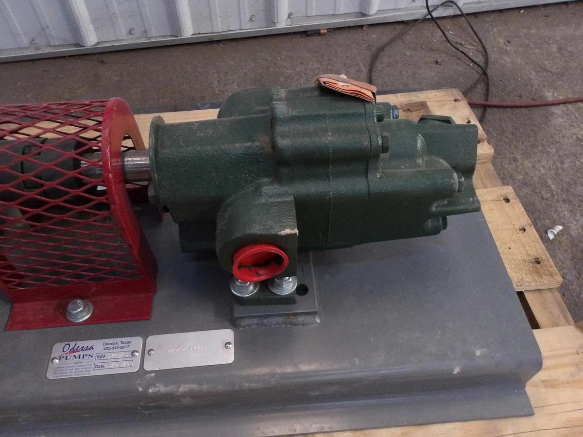 Used ROPER 1-1/2" PUMP W/ 5 HP MOTOR, #111948GJW NEW