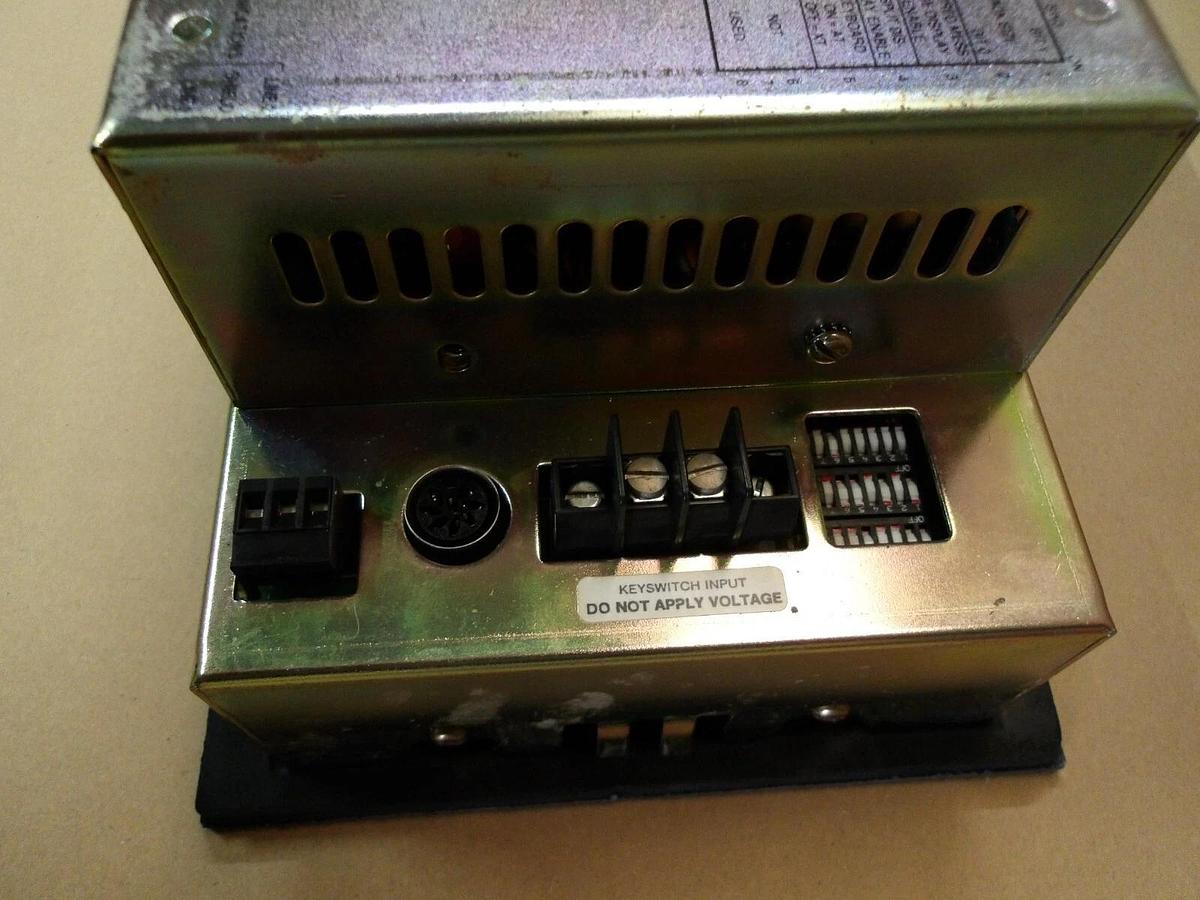 Used ALLEN BRADLEY 2705 OPERATOR REDIPANEL, #419112G PARTS ONLY