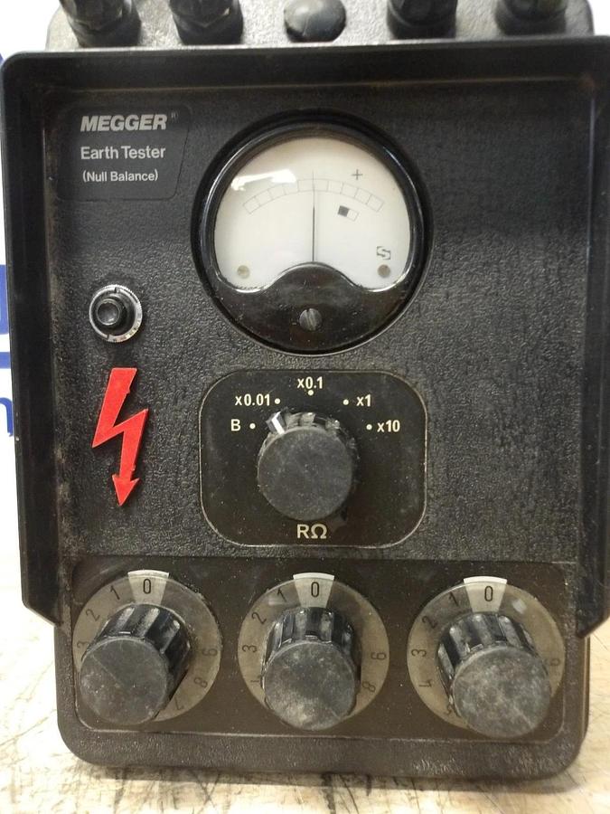 Used BRIDDLE MEGGER 250241 EARTH TESTER, #317143G USED
