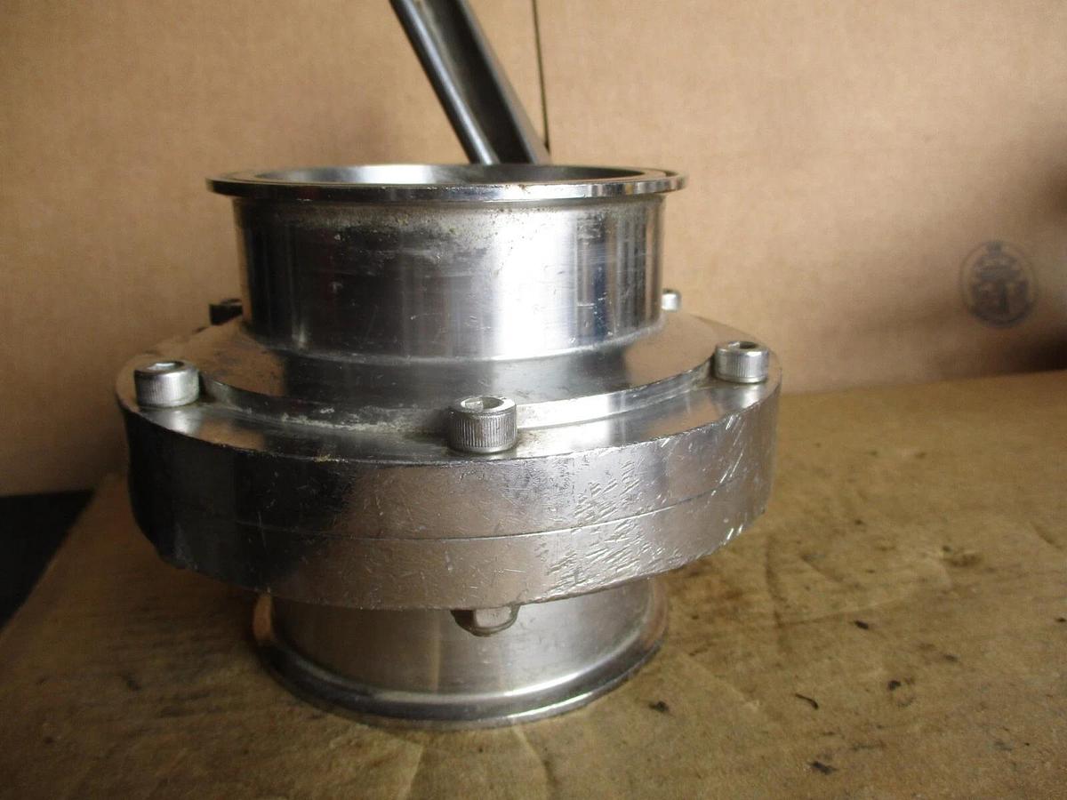 Used DIXON 4" STAINLESS BUTTERFLY VALVE (CLAMPS), #416140J USED