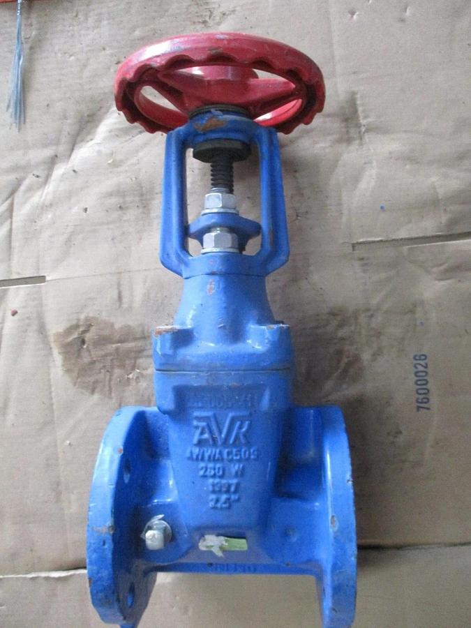 Used AVK 2-1/2" FIRE MAIN GATE VALVE, #617219J USED