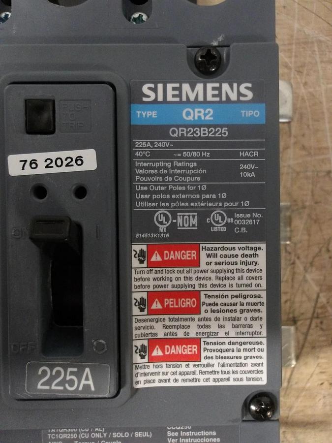 SIEMENS 225 A MAIN SUBFEED BREAKER KIT 240 V, #7171106G NIB