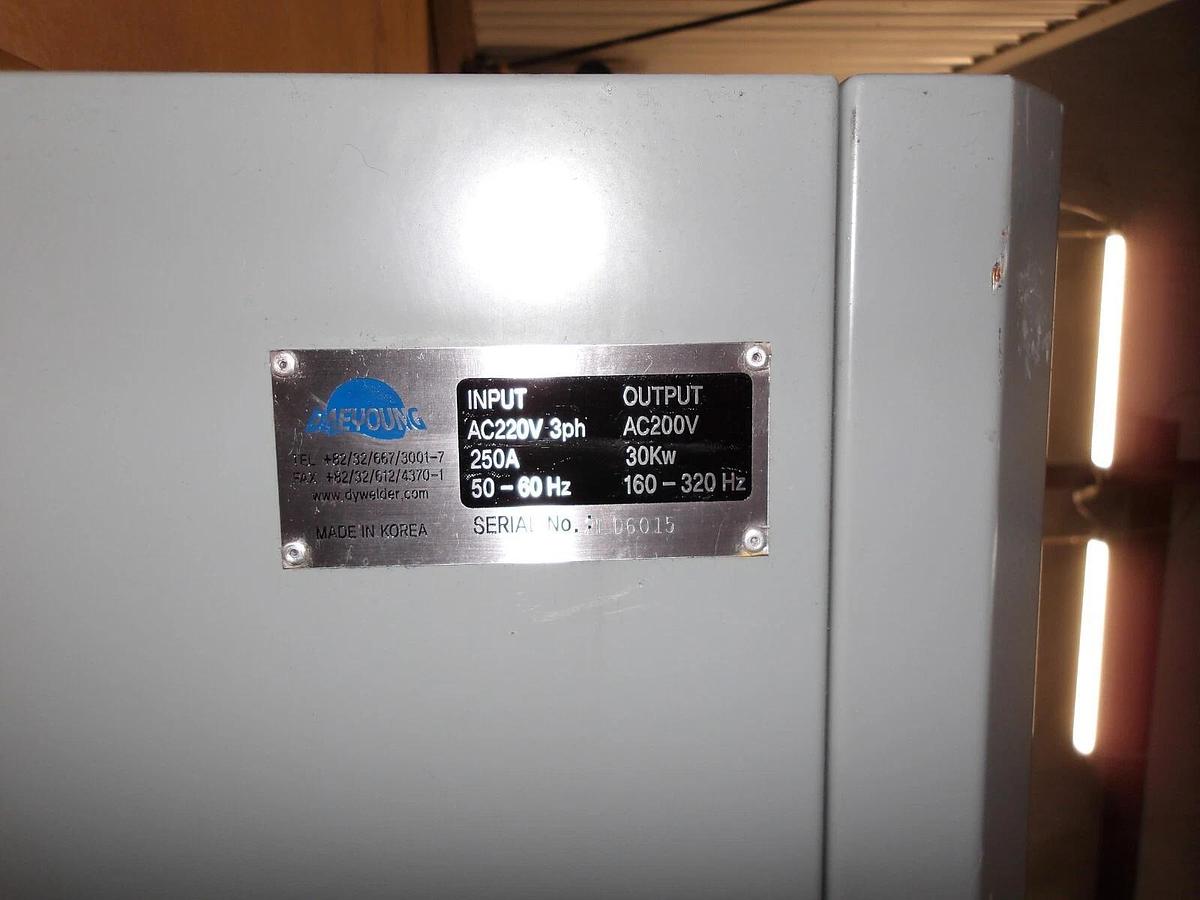 Used DAE YOUNG DVW-LV1 ULTRASONIC WELDER POWER SUPPLY 220 V, 250 A, #66746G USED