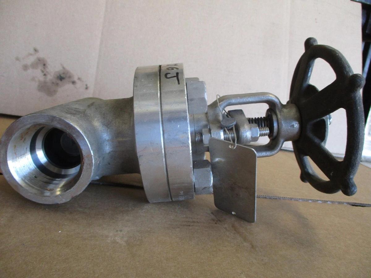 Used VOGT 1-1/2" STAINLESS GATE VALVE, #67306J NEW