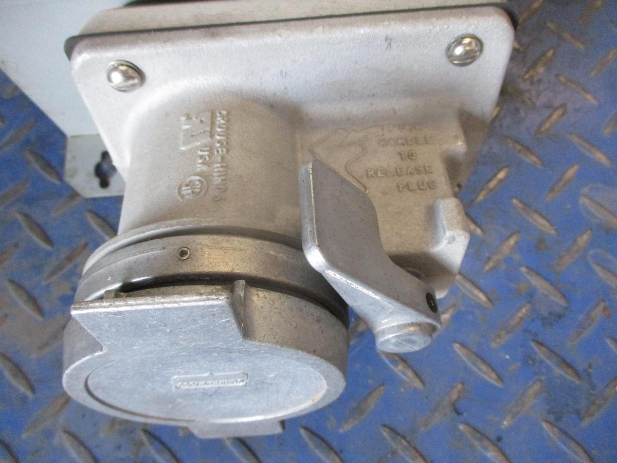 Used CUTLER-HAMMER 60 AMP SAFETY SWITCH