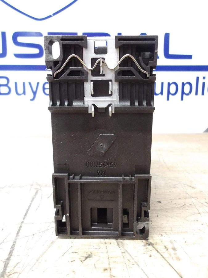 Used SIEMENS 3RT2036-1KB44 POWER CONTACTOR, #529917G NEW