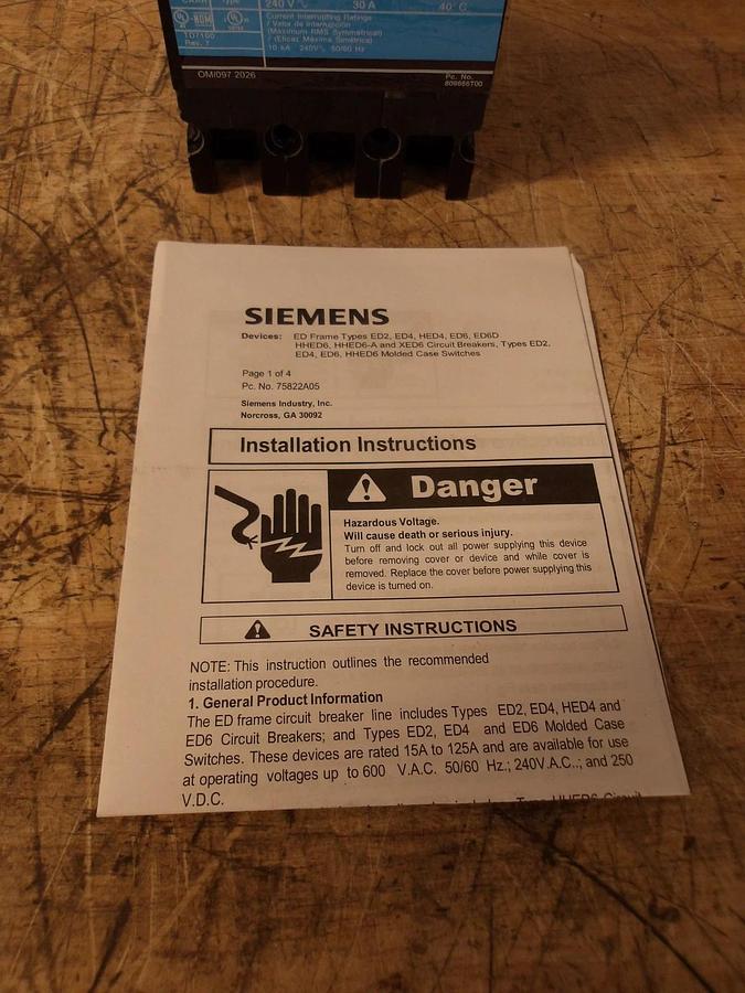 Used SIEMENS SENTRON 30 AMP BREAKER 240 V, #77119G NEW
