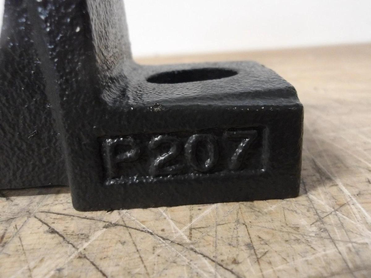 IPTCI P207 PILLOW BLOCK BEARING HOUSING, #727305G NIB