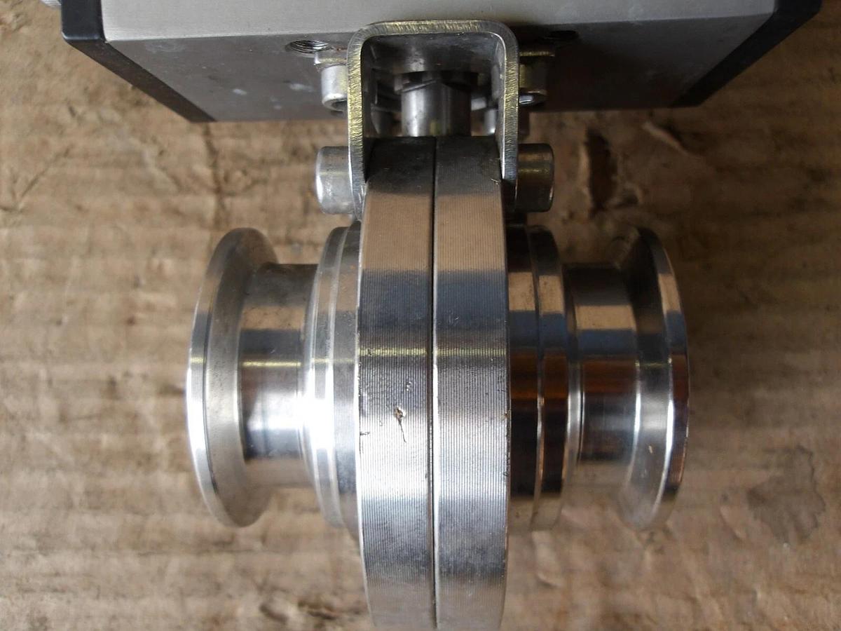Used EVIAN VALVES EV561/EV17 TRI-CLOVER BUTTERFLY VALVE, #87153G USED