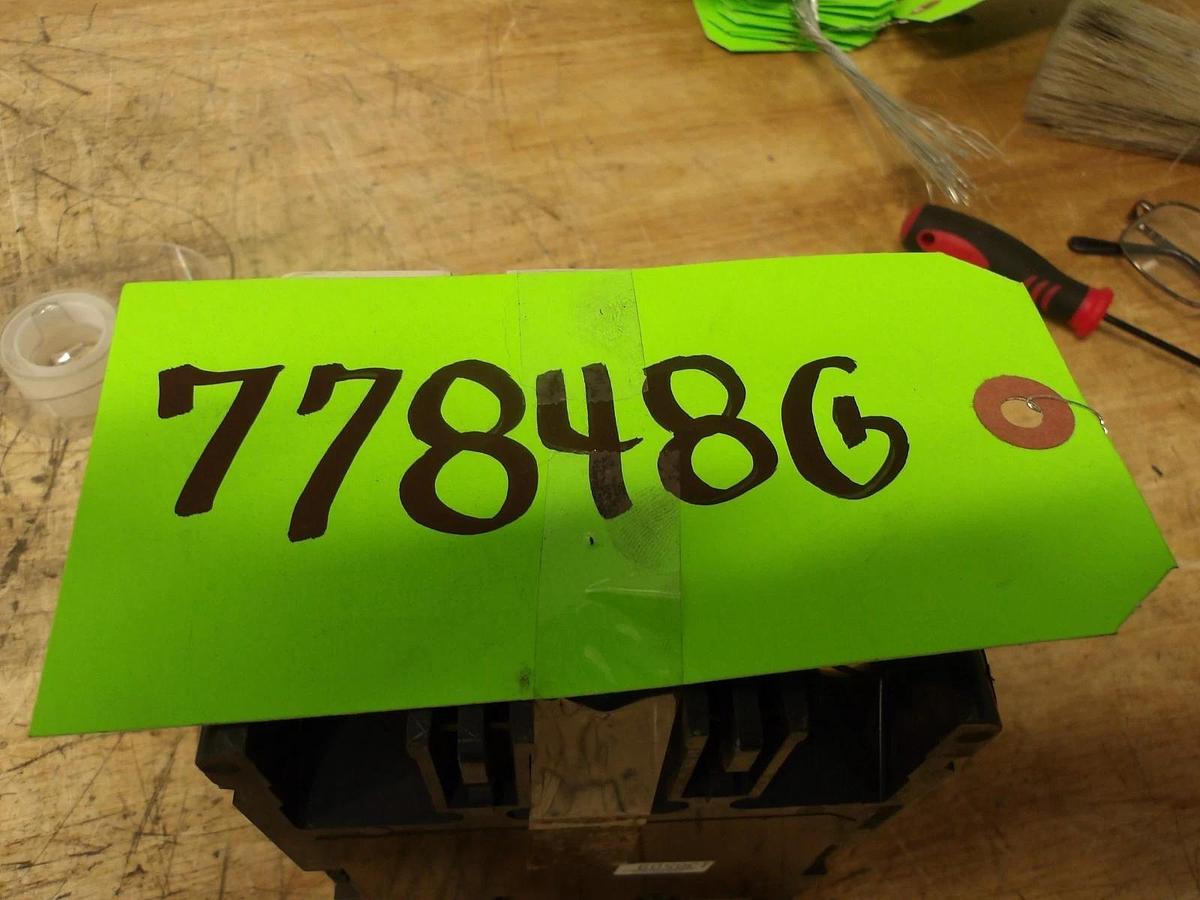 Used ALLEN BRADLEY 15 AMP BREAKER 250VDC/600VAC, #77848G USED