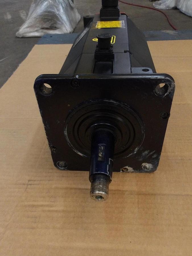 Used FANUC A06B-0166-B675 0016 AC SERVO MOTOR, 2000 RPM, #528243G REMANUFACTURED