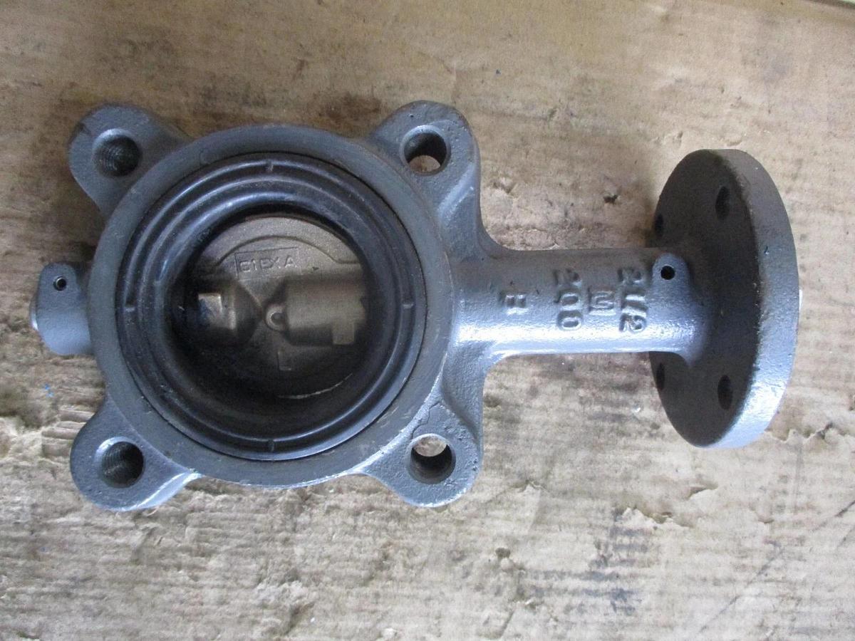 Used MILWAUKEE 2-1/2" BUTTERFLY VALVE (NO HANDLE), #79926J NEW
