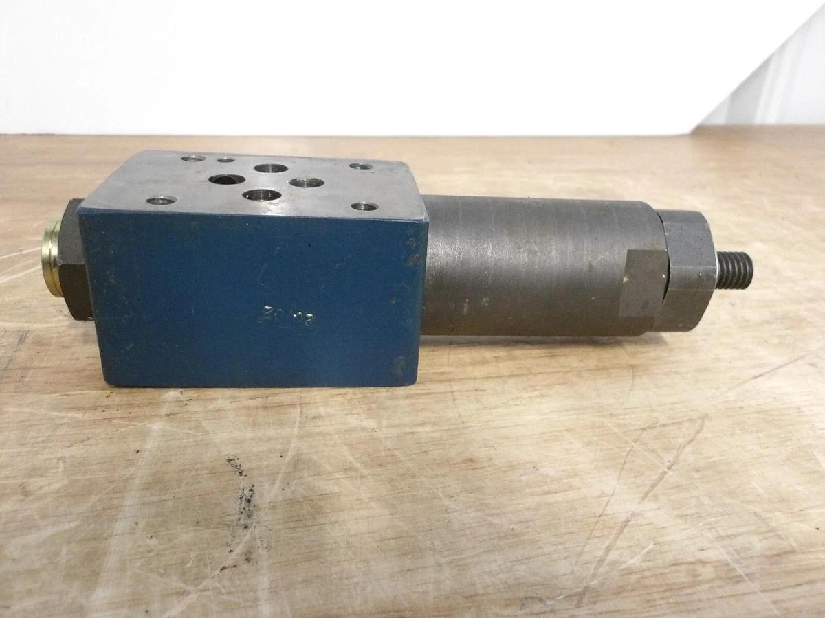 Used BOSCH 918 HYDRAULIC CONTROL VALVE 0611150233, #331020G NEW