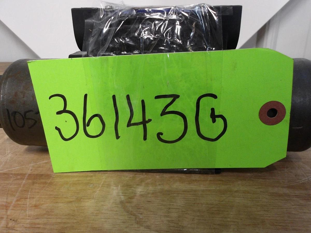 Used NACHI SS-G03-06-GR-02-21 HYDRAULIC SOLENOID DIRECTIONAL VALVE, #36143G NEW