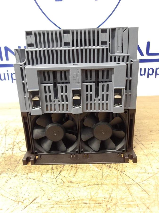 Used SIEMENS SIRIUS 3RW55 SOFT START, 10-30 HP, #1126150G NEW