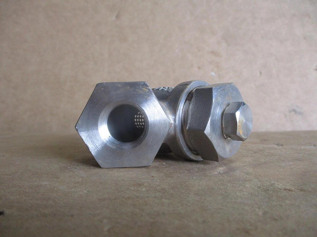 Used TITAN - FCI 1/2" STAINLESS Y-STRAINER, #9141240J NEW