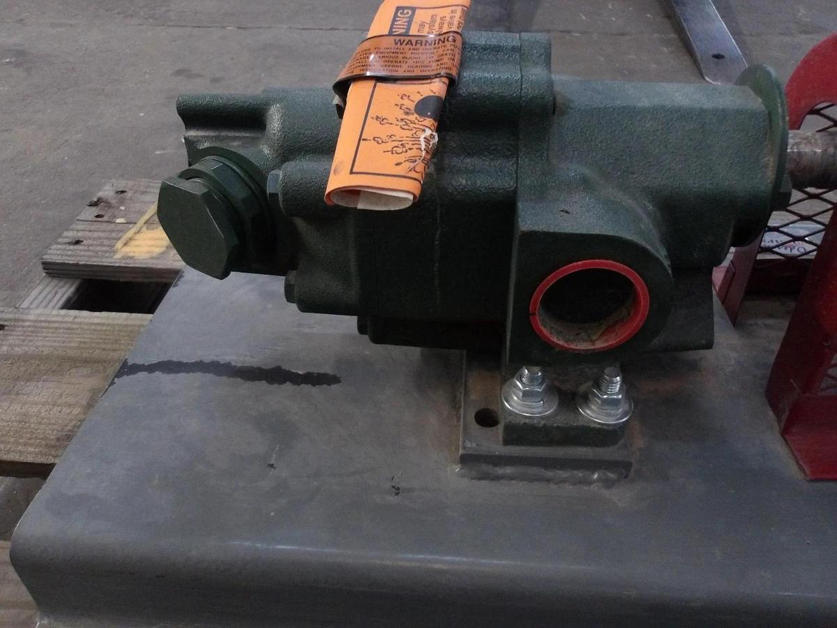 Used ROPER 1-1/2" PUMP W/ 5 HP MOTOR, #1111239GJW NEW