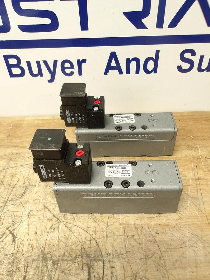 Used REXROTH AVENTICS R432006435 PNEUMATIC DIRECTIONAL VALVE (LOT OF 2) #58950G NEW