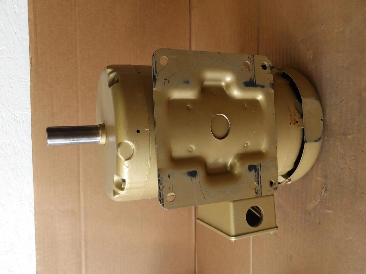 Used BALDOR SUPER-E 1 HP MOTOR, FR 145T, 1155 RPM, 208-230/460 V, #114915G NEW
