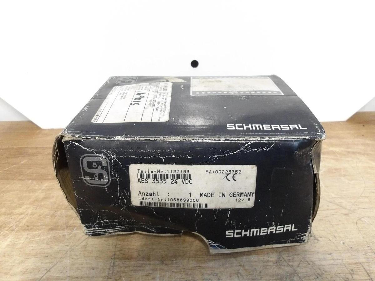 SCHMERSAL AES-3535 SAFETY CONTROLLER 24 VDC, #57158G NIB