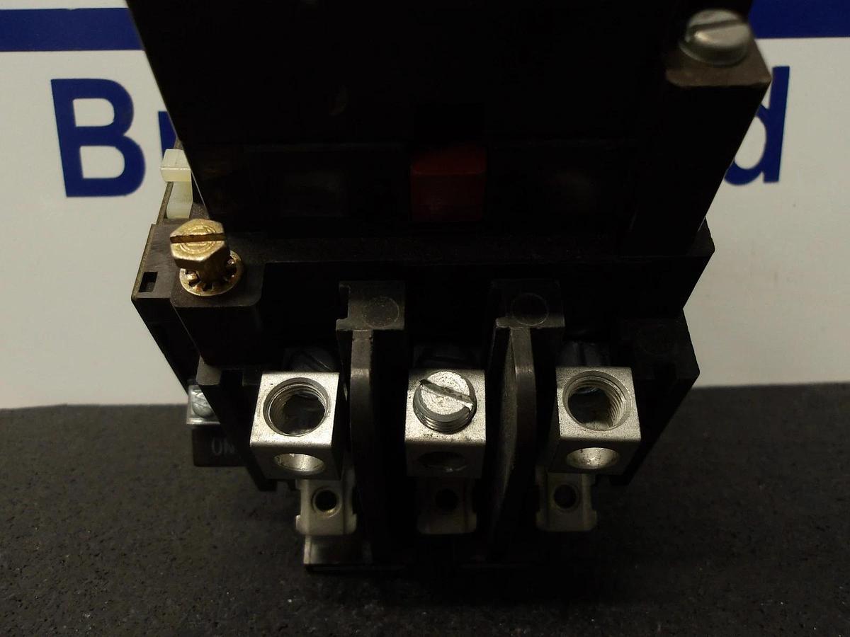 Used CUTLER HAMMER 60 AMP LIGHTING CONTACTOR C30DG3, #326209G USED