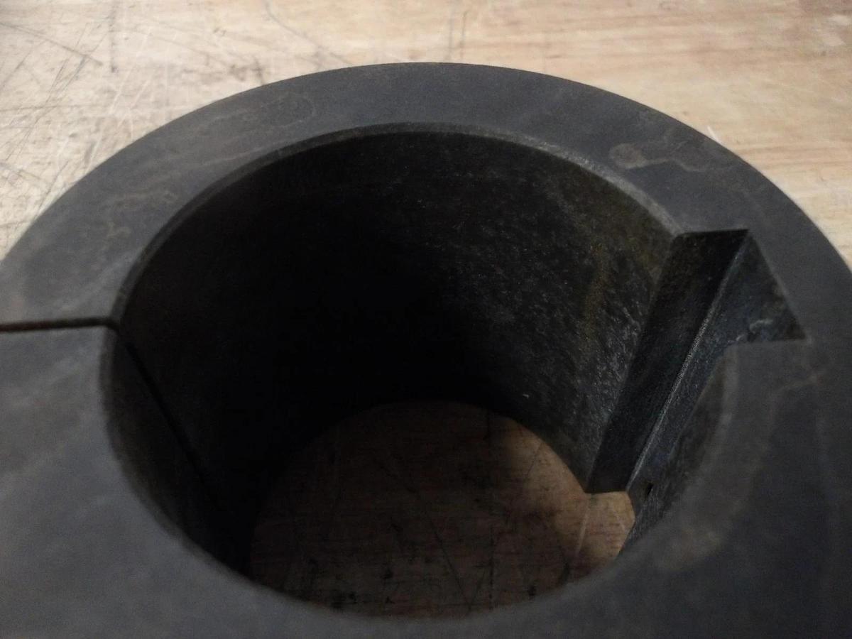 TB WOODS E2716 QUICK DISCONNECT BUSHING 2-7/16" BORE, #812212G NIB