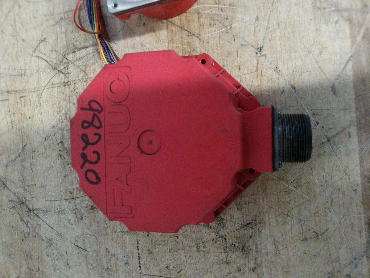 Used FANUC A860-0360-V501 PULSECODER & CAP, #617308G USED