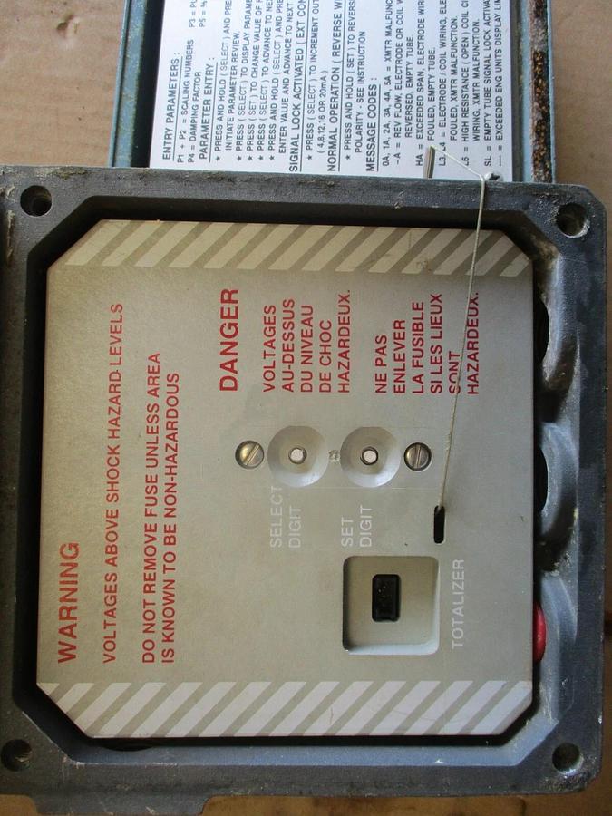 Used FOXBORO 8000-PA15-G MAGNETIC FLOW TRANSMITTER, #711016J USED