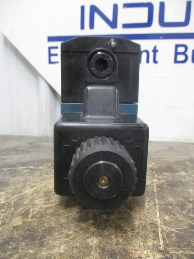 Used BOSCH 081WV10P1V1001KE115/60 DIRECTIONAL VALVE, #8261014J USED