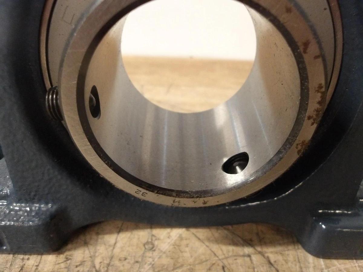 FYH UCP24032G5 PILLOW BLOCK BEARING 2" BORE, #7281048G NIB