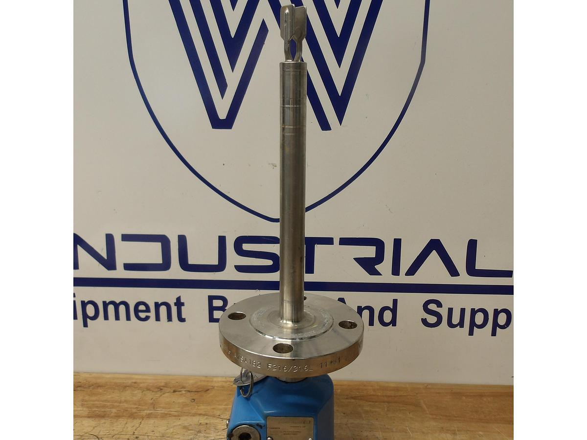 Used ENDRESS HAUSER LIQUIPHEN TM-FTL51-PAC2CB5E5A LEVEL VIBRONIC TRANSMITTER