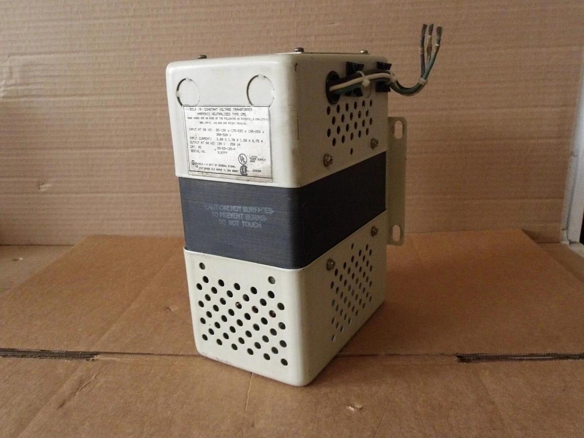 Used SOLA 63-23-125-4 CONSTANT VOLTAGE TRANSFORMER, TYPE CVS, #910145G USED